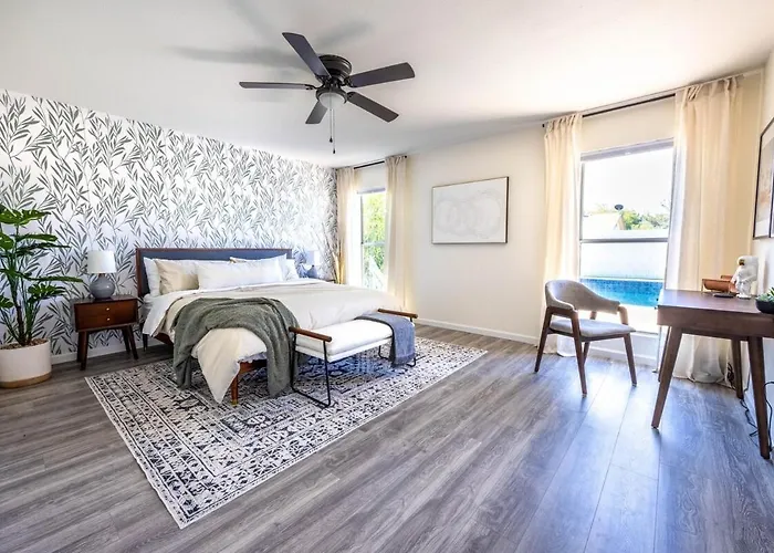 Villa Must See! Heated Jacuzzi With A Pool! New Remodel *