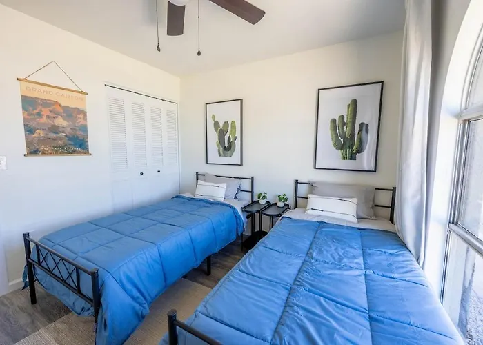Must See! Heated Jacuzzi With A Pool! New Remodel Villa *