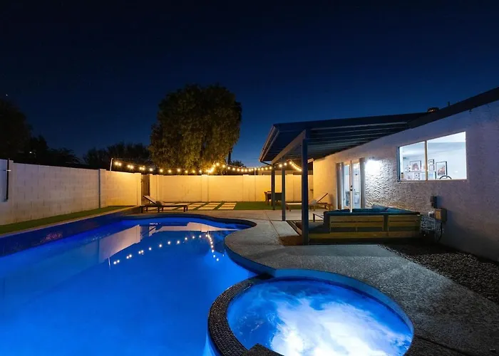 Must See! Heated Jacuzzi With A Pool! New Remodel Chandler